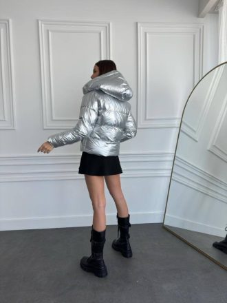 Puffer Μπουφάν με κουκούλα ασήμι 2 Puffer Μπουφάν με κουκούλα ασήμι Σε εκπληκτικές τιμές Μόνο στο FMBoutique 2