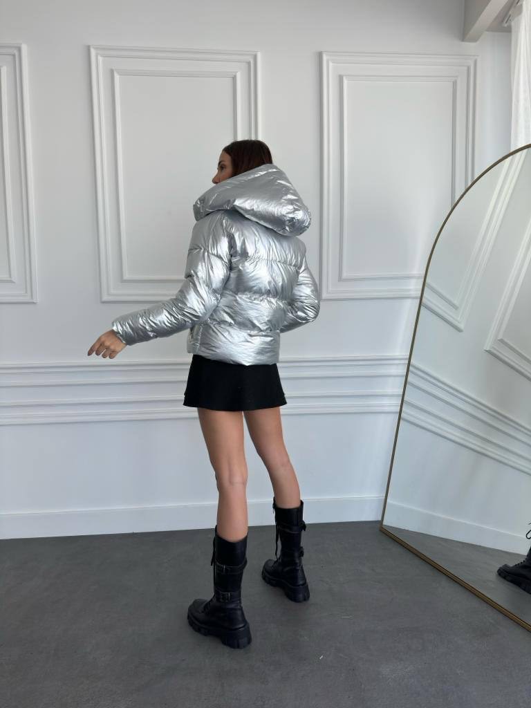 Puffer Μπουφάν με κουκούλα ασήμι 2 Puffer Μπουφάν με κουκούλα ασήμι Σε εκπληκτικές τιμές Μόνο στο FMBoutique 2
