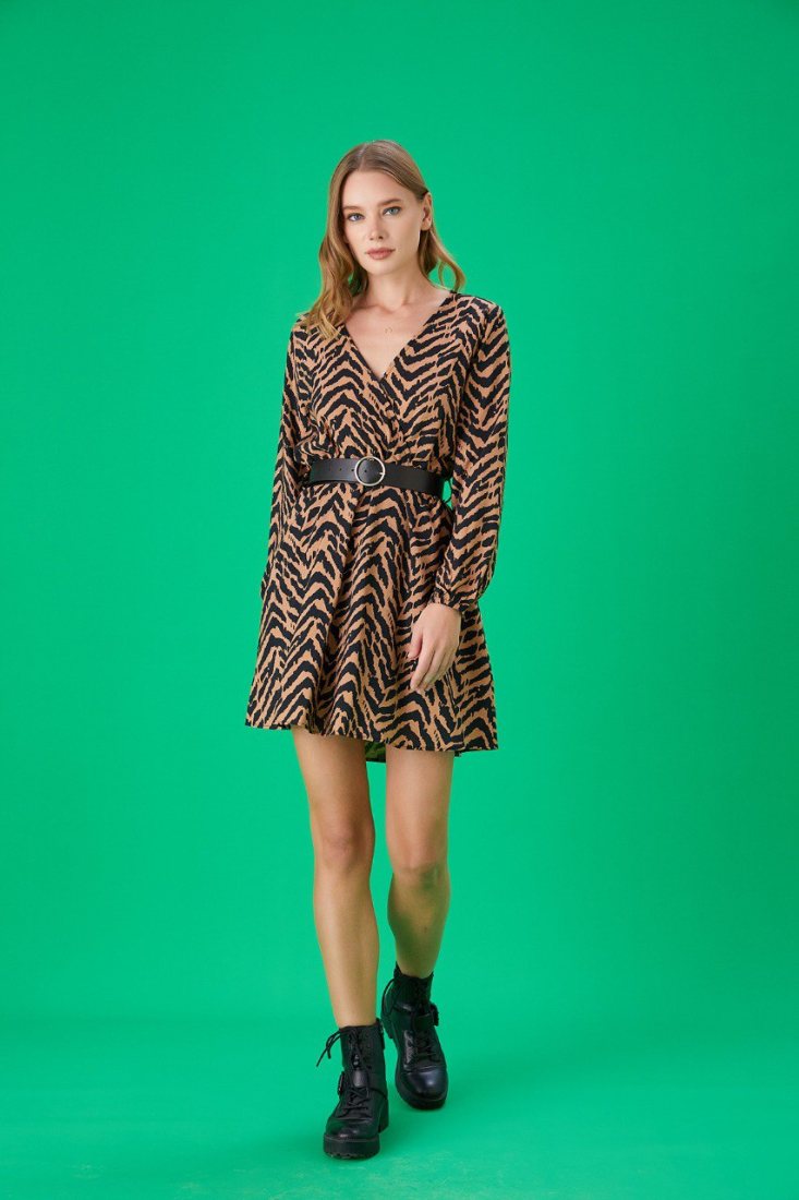 Φόρεμα με μοτίβο animal print Φόρεμα με μοτίβο animal print
